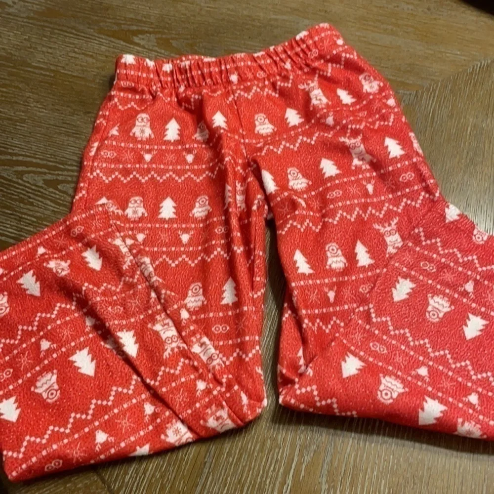 EUC Minion Holiday Pajama Set